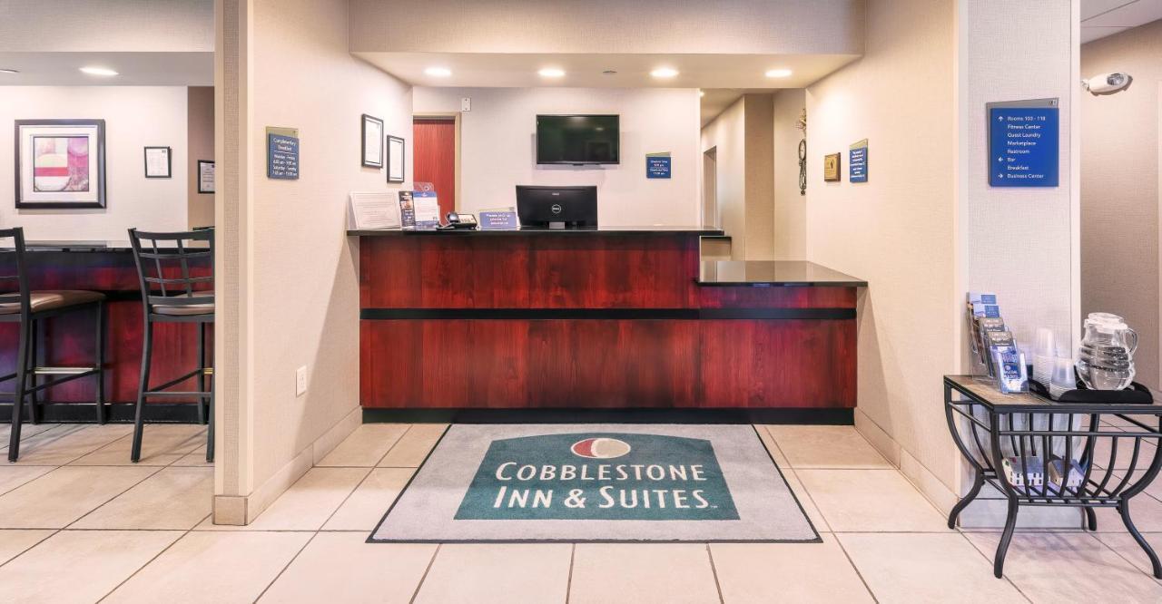 Cobblestone Inn & Suites - Durand Exterior photo
